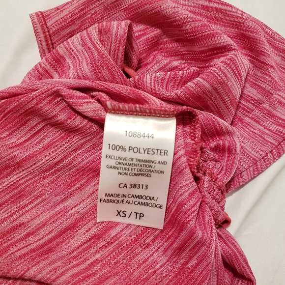 Tuff Athletics Raspberry Shirt XS - Picture 4 of 6